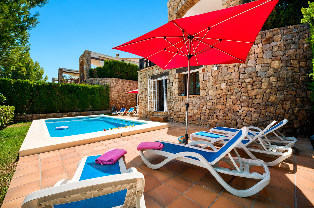2417: Villa  in Denia