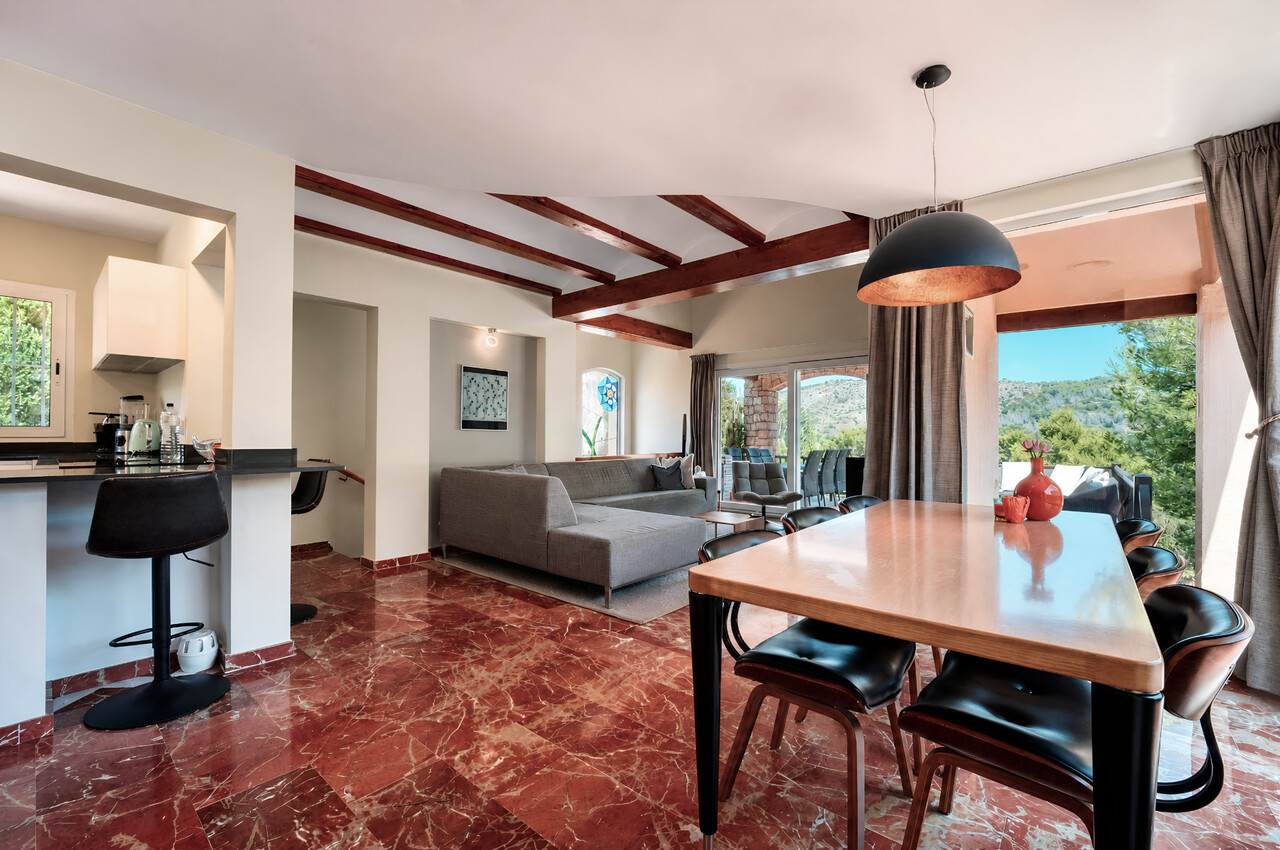 2417: Villa  in Denia
