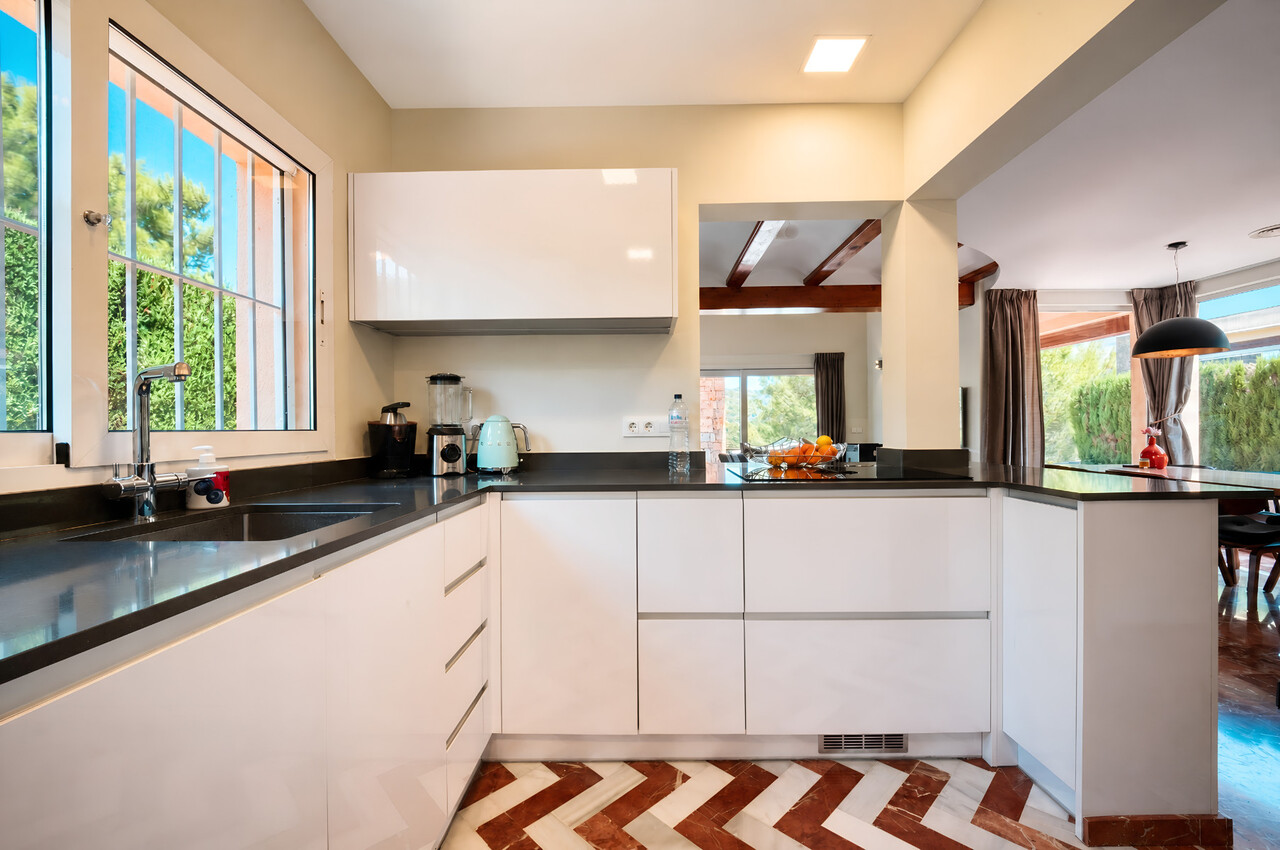 2417: Villa  in Denia