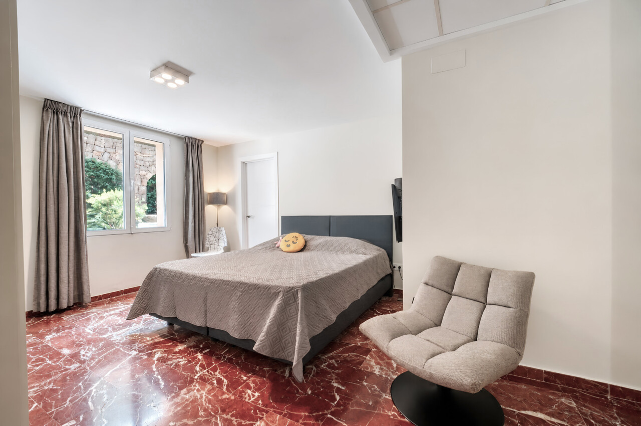 2417: Villa  in Denia