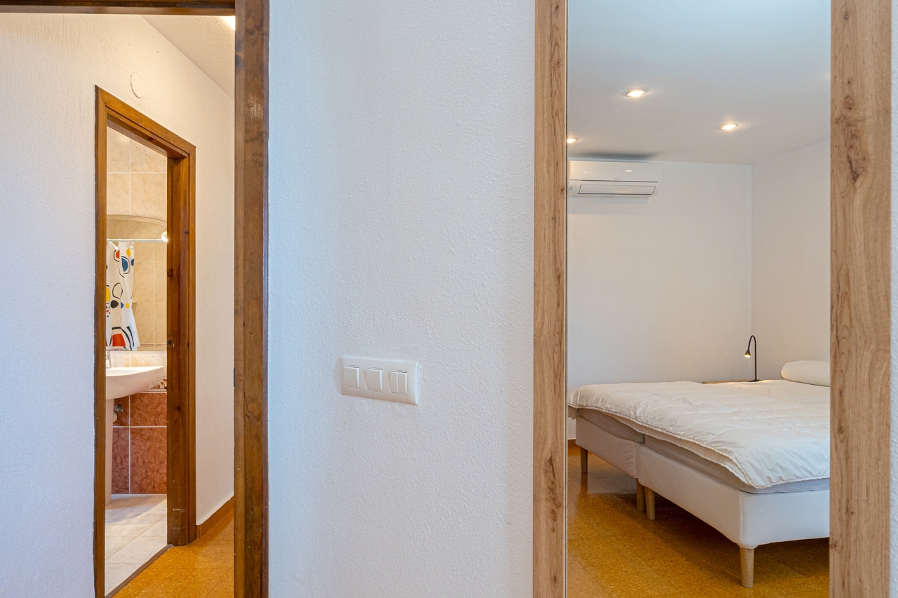 2420: Villa  in Javea