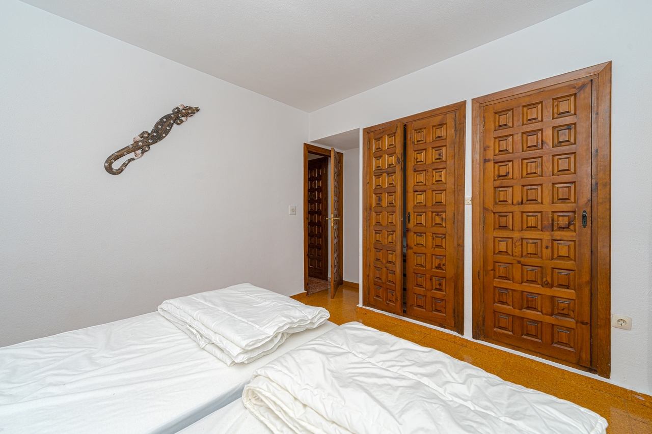 2420: Villa  in Javea