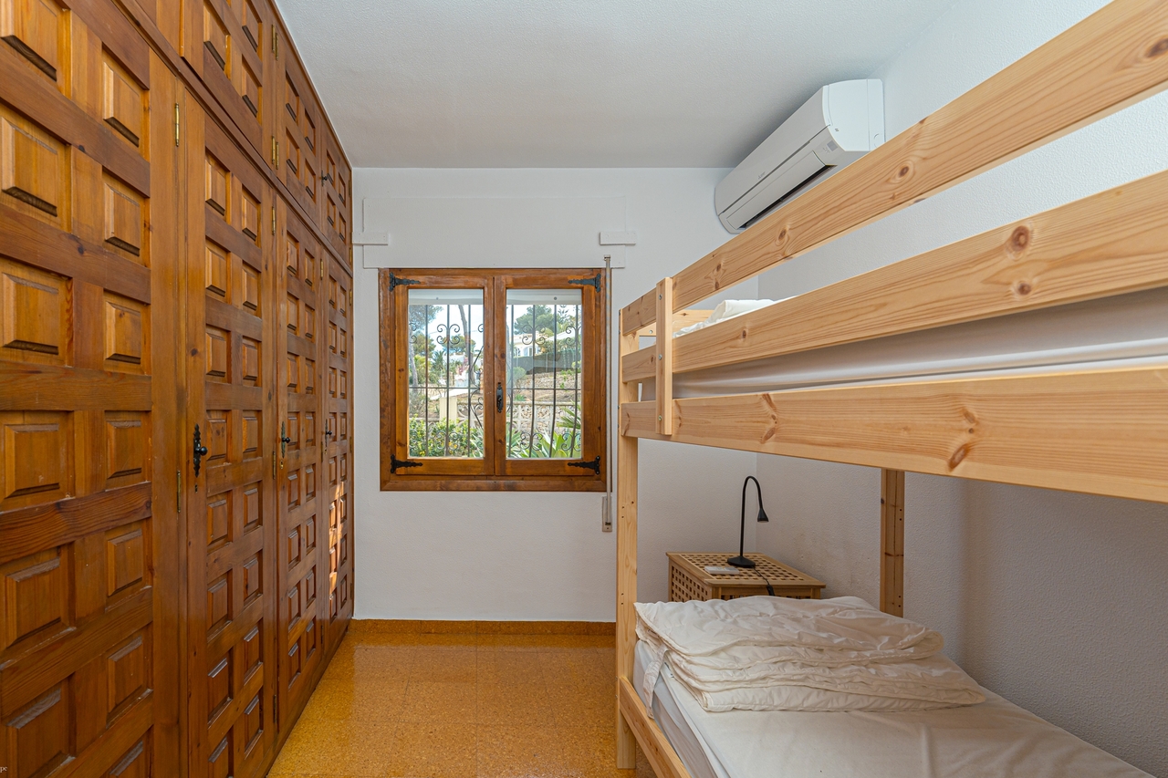 2420: Villa  in Javea