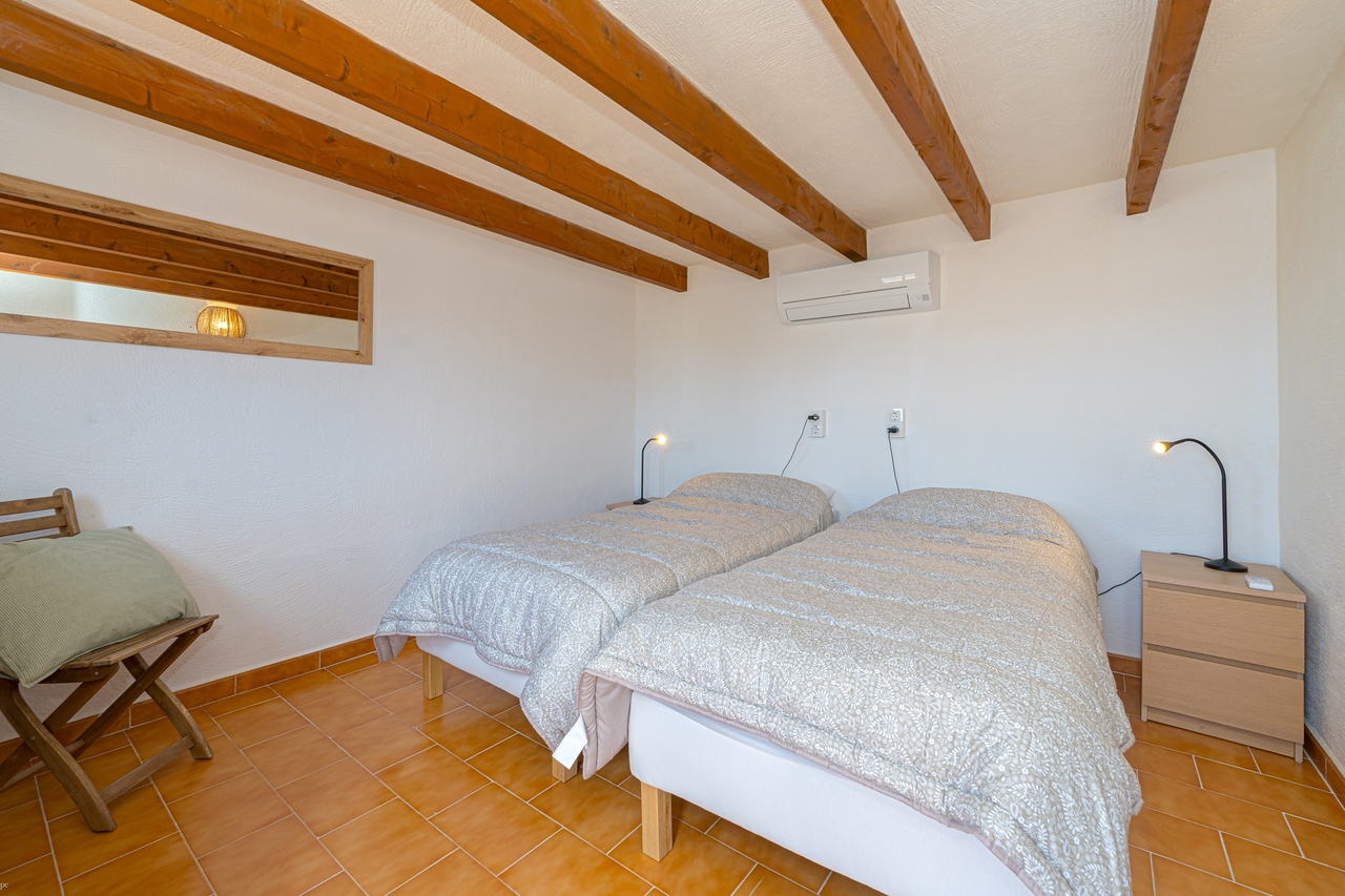 2420: Villa  in Javea