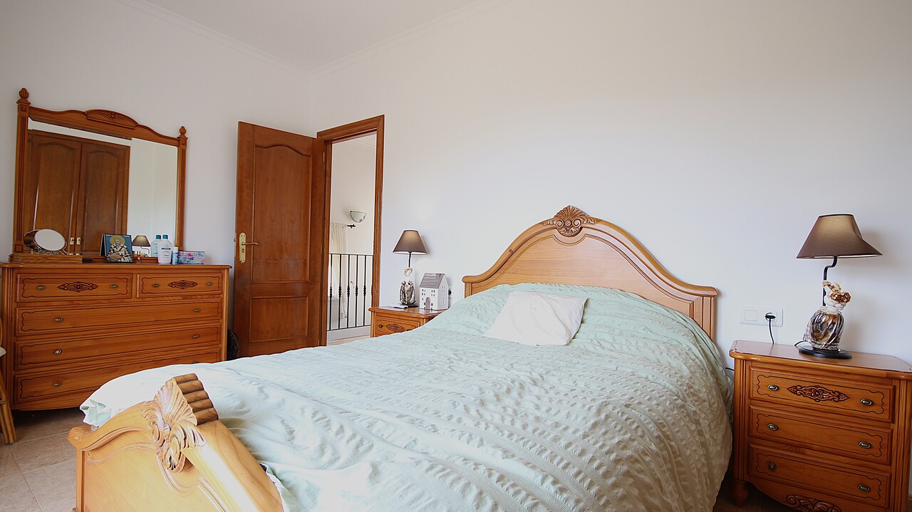 2421: Villa  in Sagra