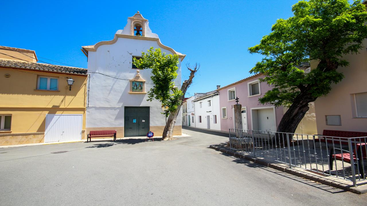 Town house in Pamis 