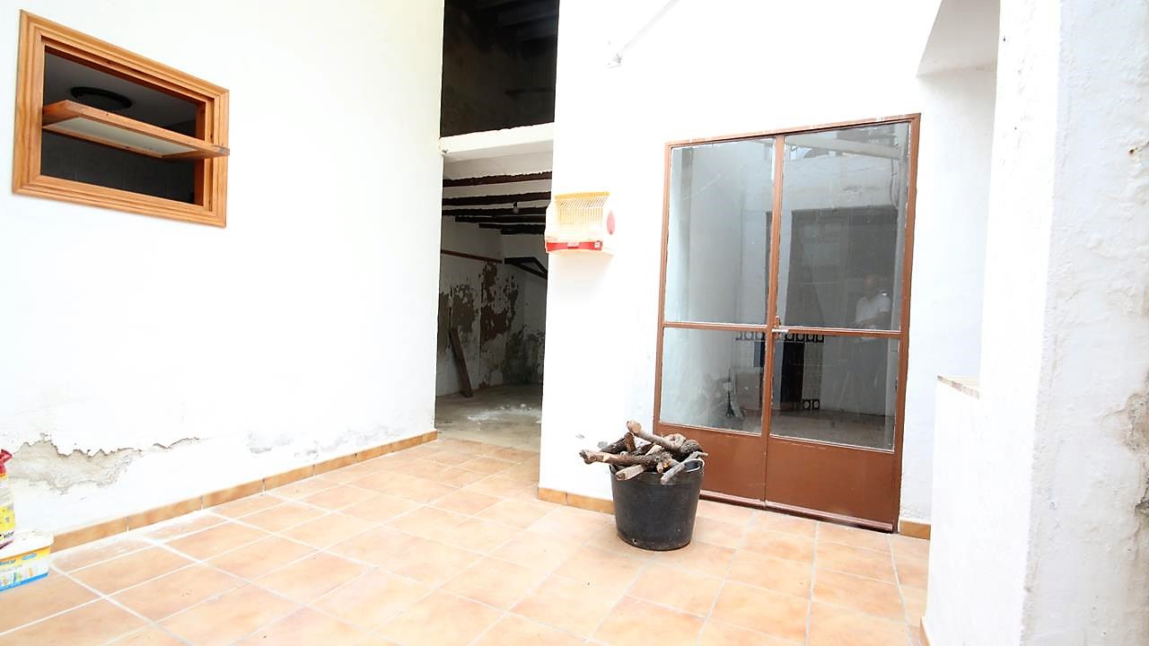 Town house in Jalon for sale in Alicante Costa Blanca Spain JA1514