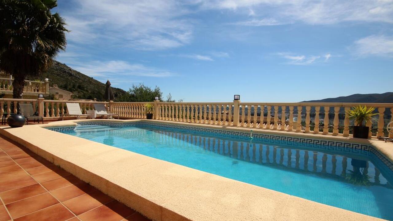 Villa in Jalon for sale in Alicante Costa Blanca Spain JA1701 Spanish