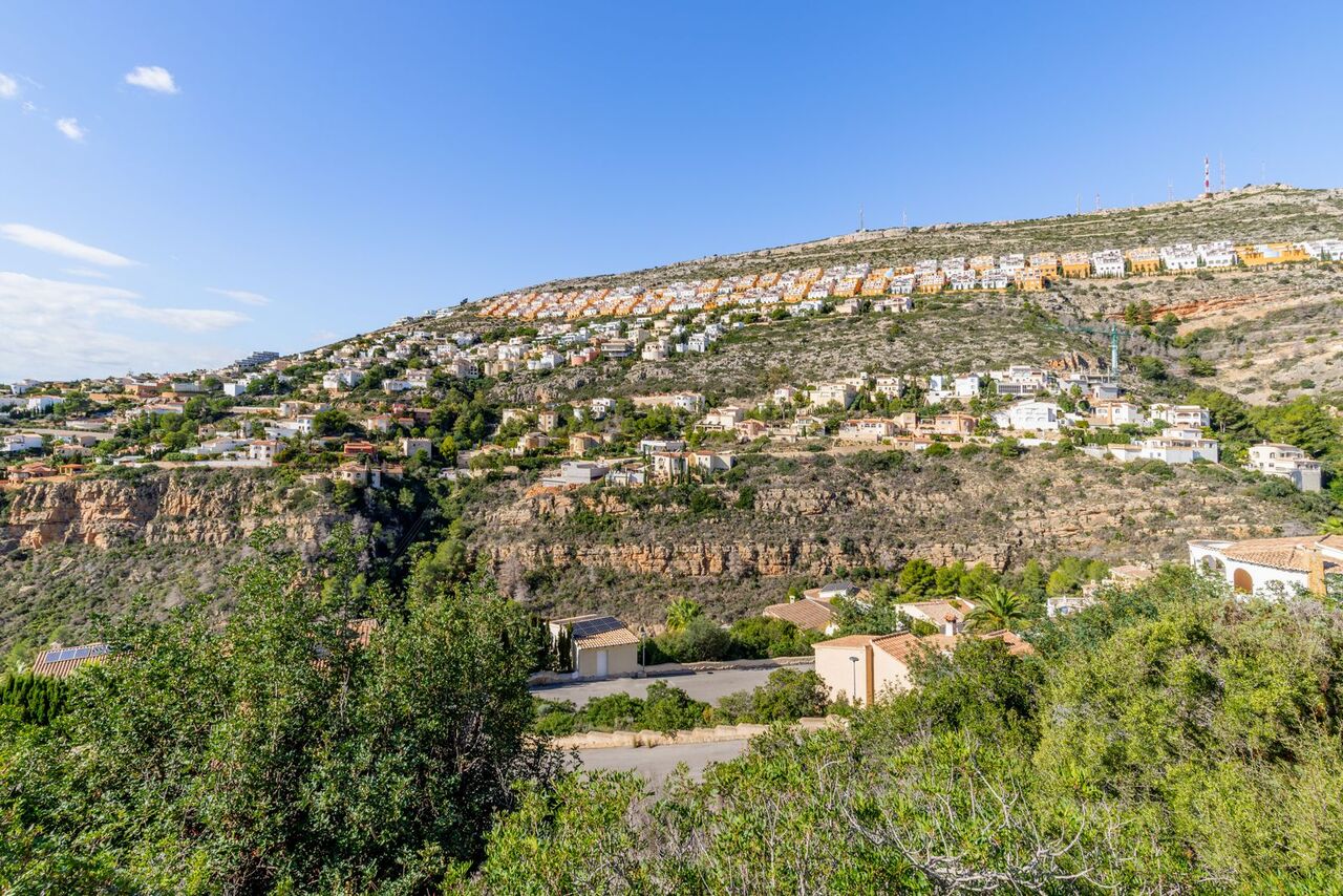 2586V-E: Land  in Benitachell