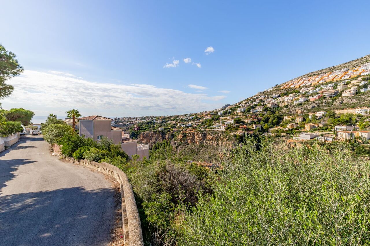 2586V-E: Land  in Benitachell