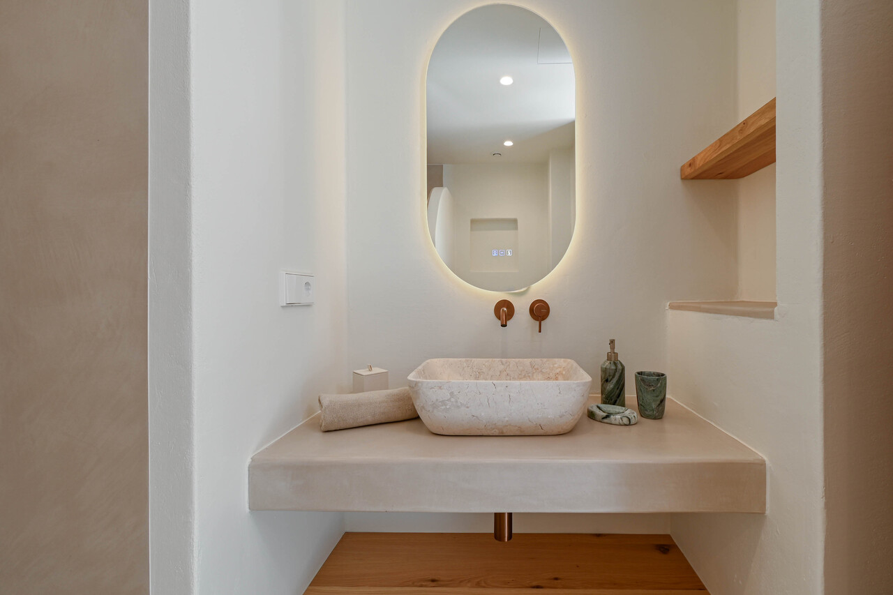 2627V: Villa  in Moraira