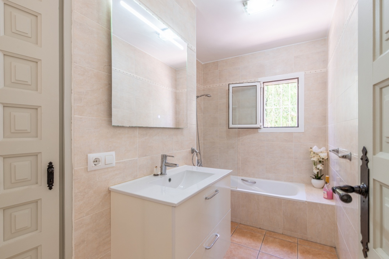 2625V-E: Villa  in Moraira