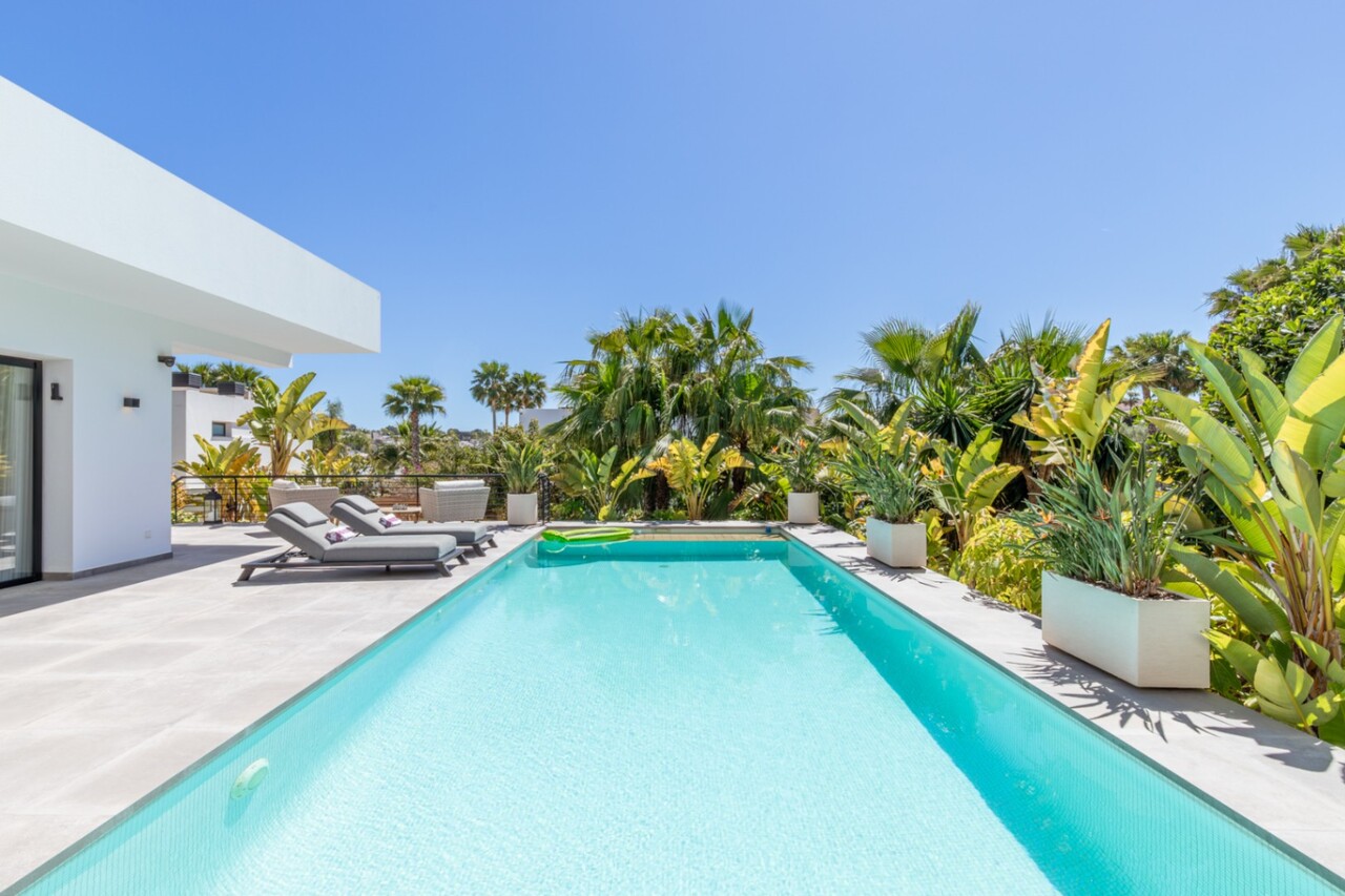 2667V-E: Villa  in Moraira