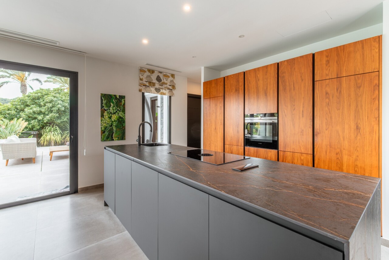 2667V-E: Villa  in Moraira