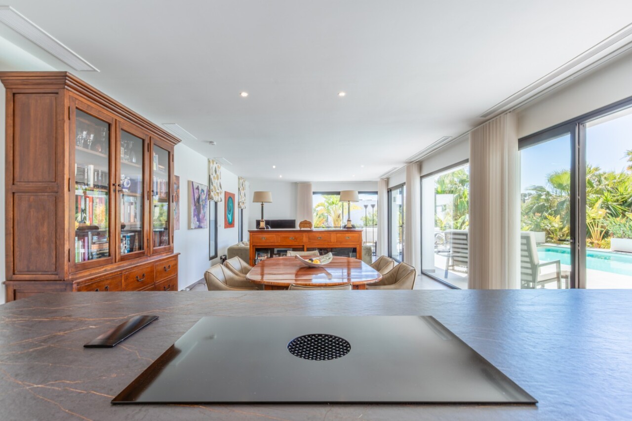 2667V-E: Villa  in Moraira