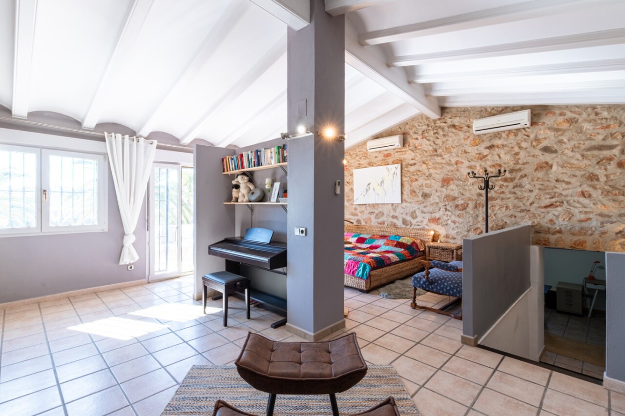 2610V-E: Country House  in Teulada