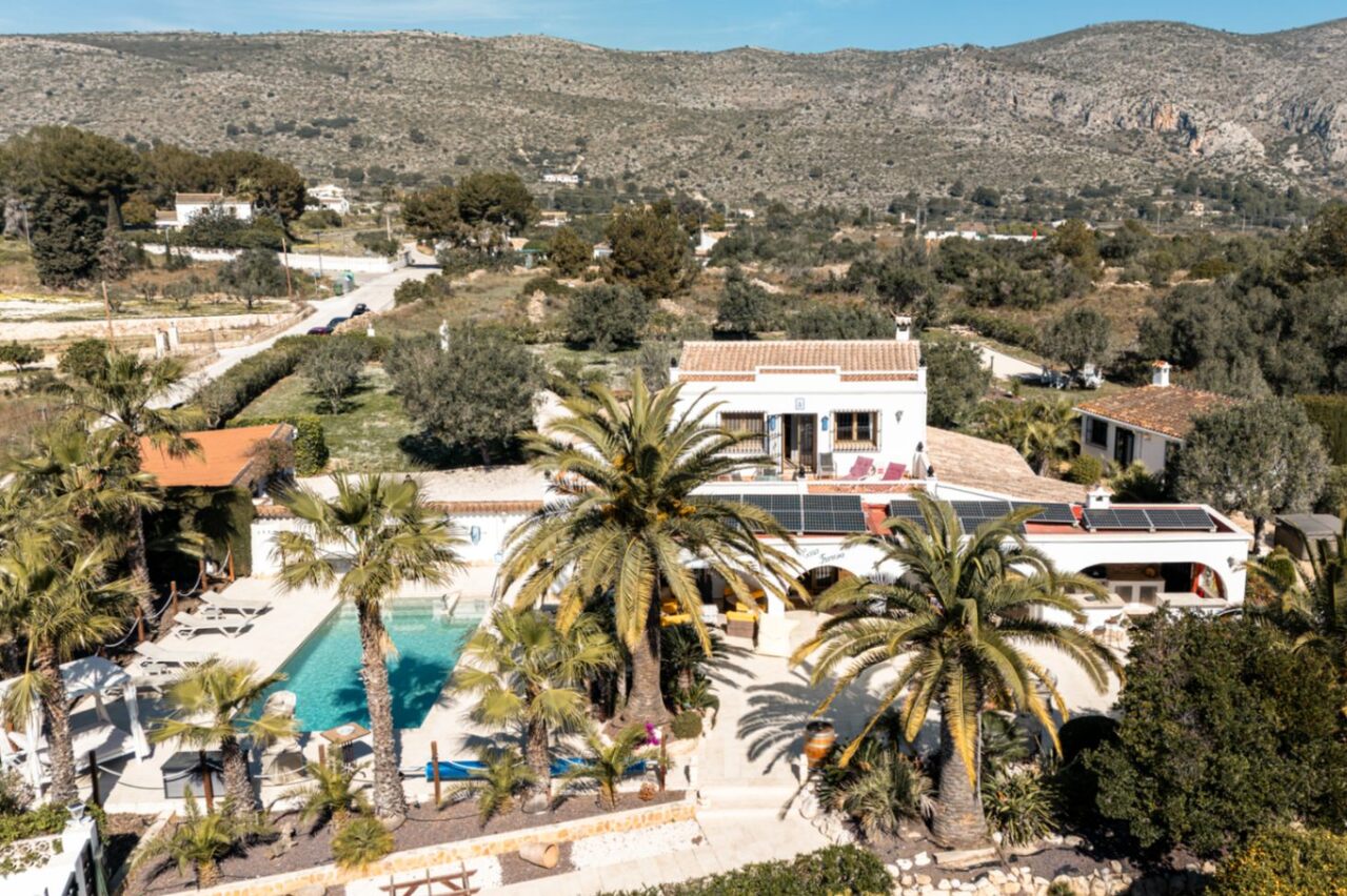 2610V-E: Country House  in Teulada