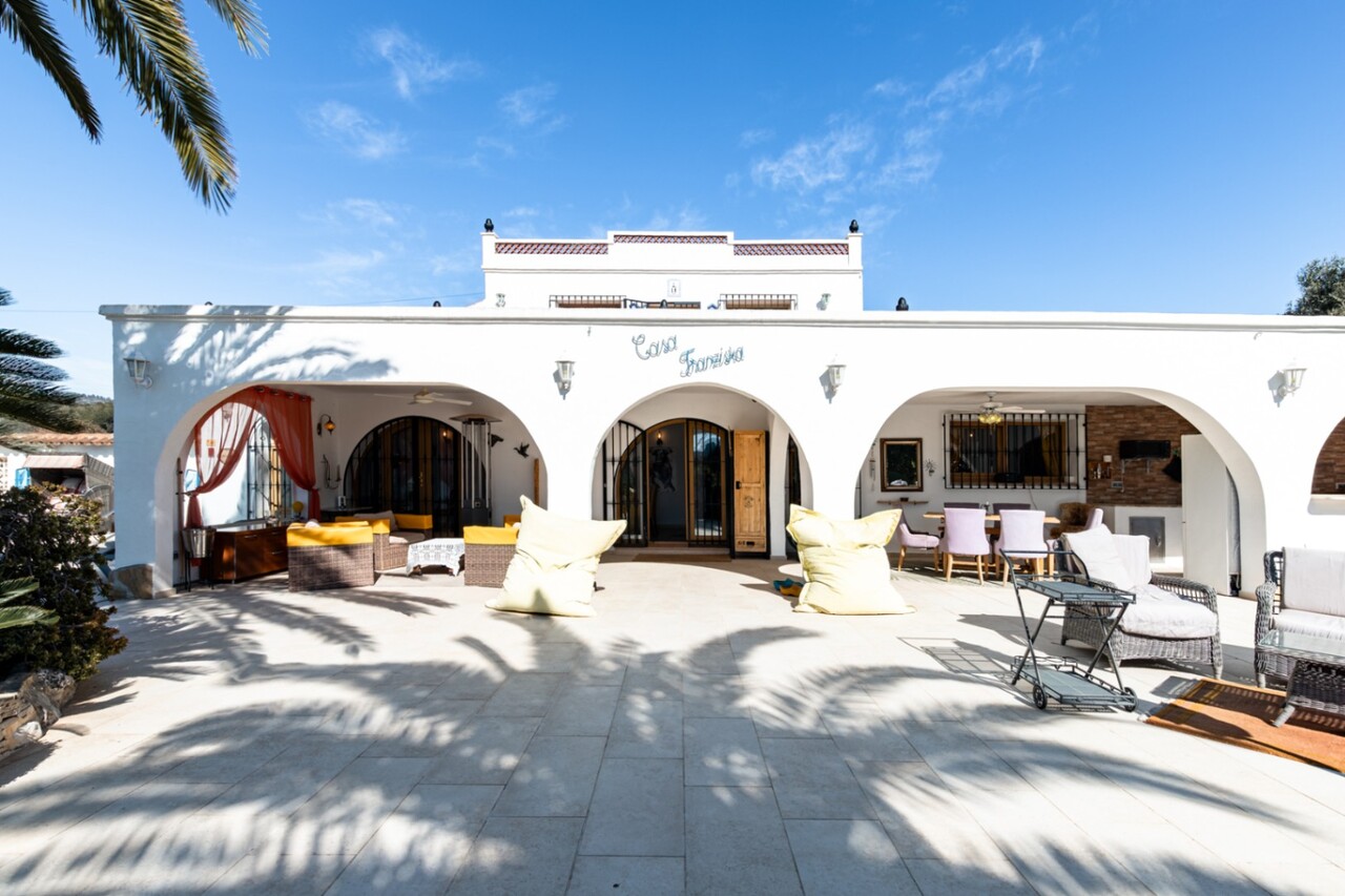 2610V-E: Country House  in Teulada