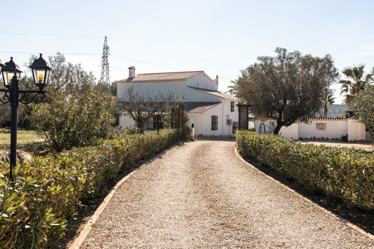 2610V-E: Country House  in Teulada