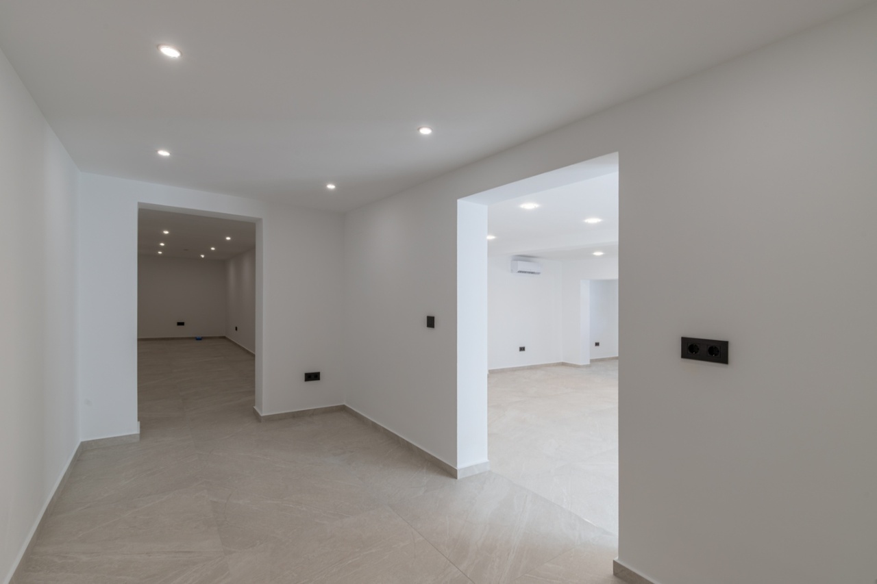 2611V-E: Villa  in Albir