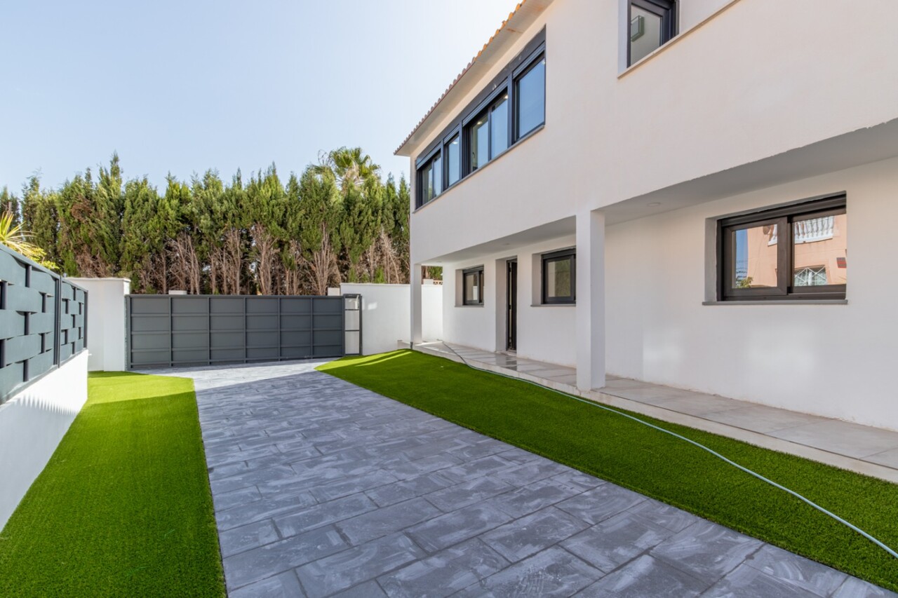 2611V-E: Villa  in Albir