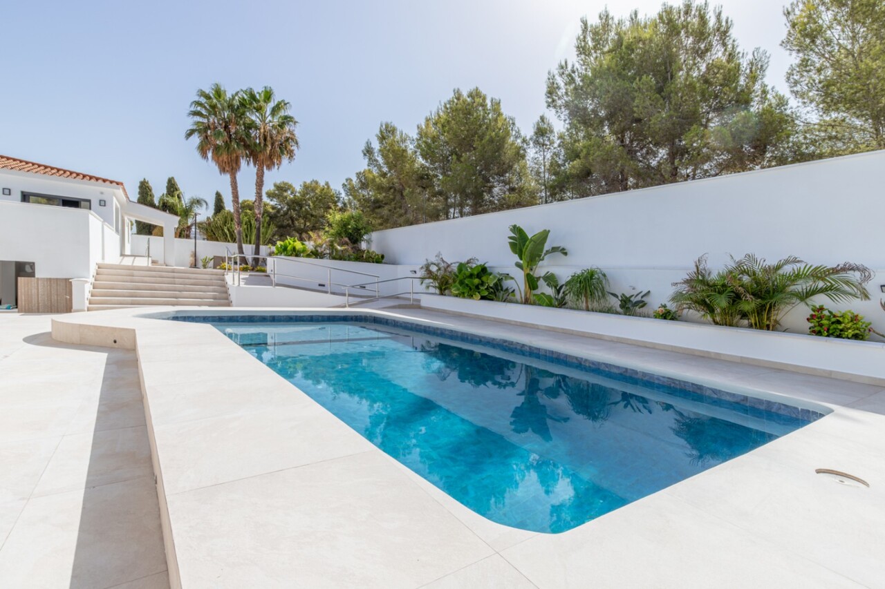 2611V-E: Villa  in Albir