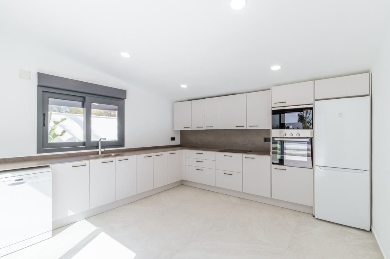 2611V-E: Villa  in Albir