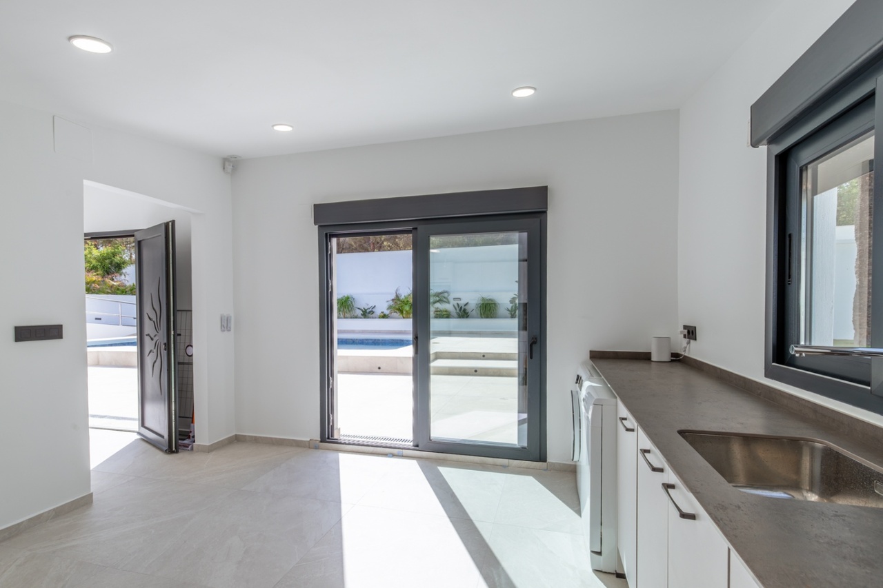 2611V-E: Villa  in Albir