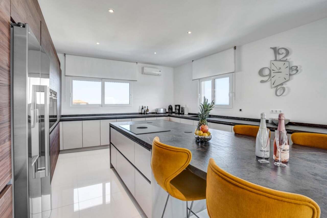 DHJV324: Villa  in Javea