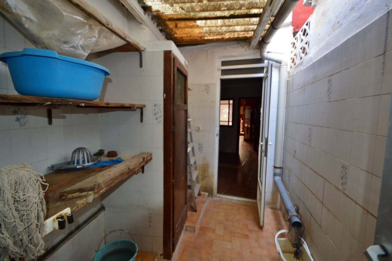 DHJD332: Town House  in Denia