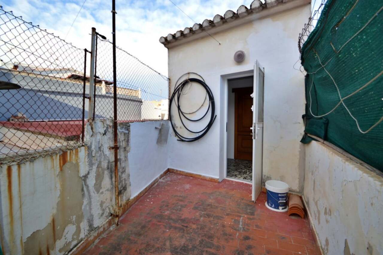 DHJD332: Town House  in Denia