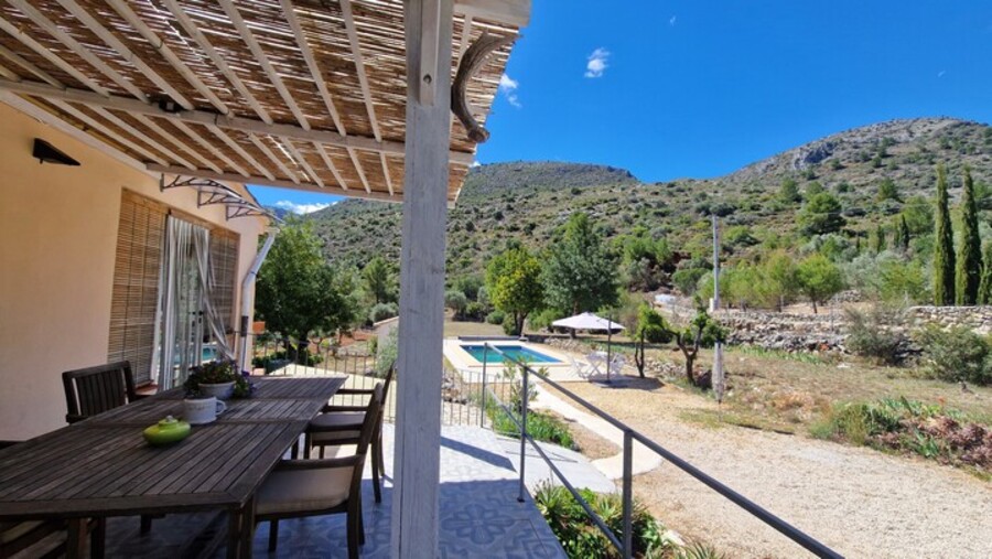A rural retreat that can also give you an income!Local News | A rural retreat that can also give you an income!