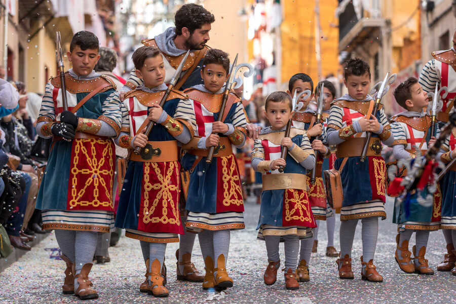 The most spectacular festivals in the Valencian region! Moros y Cristianos.Spain News | The most spectacular festivals in the Valencian region! Moros y Cristianos.