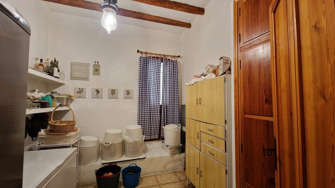 For sale: 4 bedroom house / villa in Parcent, Costa Blanca