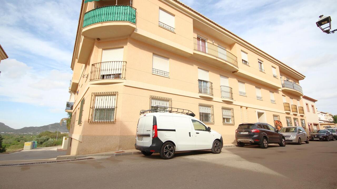 For sale: 3 bedroom apartment / flat in Benidoleig, Costa Blanca