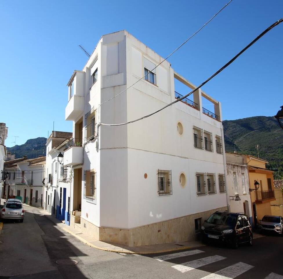 For sale: 3 bedroom house / villa in Parcent